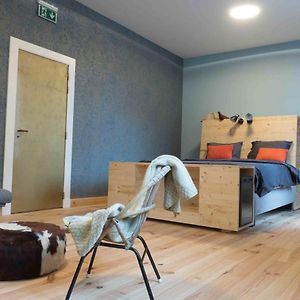 Kamer met een Queen Size Bed
